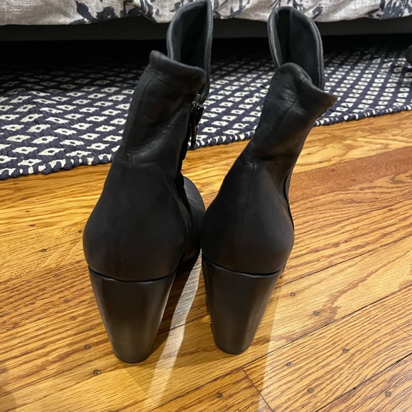 Coclico woman’s high heel ankle boot black - Picture 3 of 6